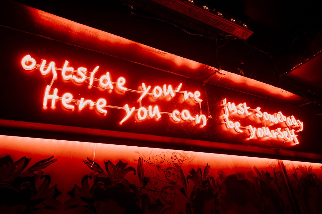 Cova Club Paris Night Club